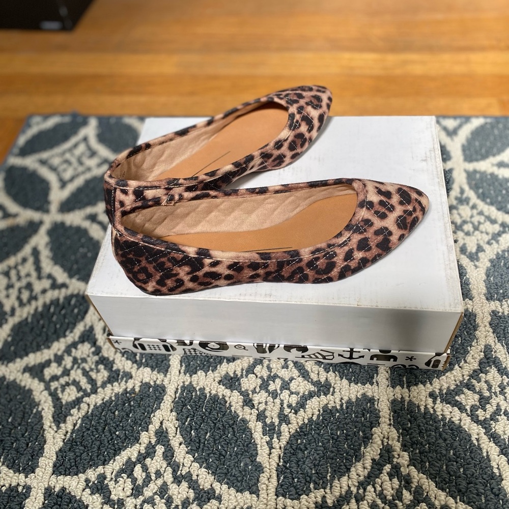 Never worn, size 6 (36), Report Shannon Printed Flat, quilted leopard
